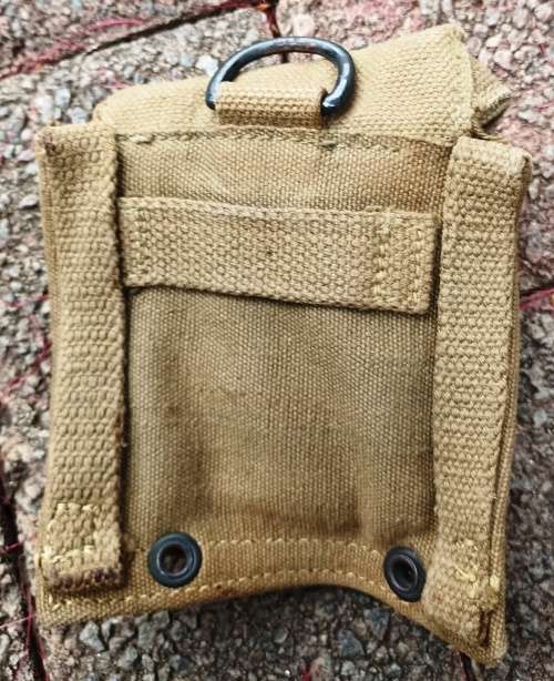 SADF Border War 1960`s canvas ammo pouch in good condition.