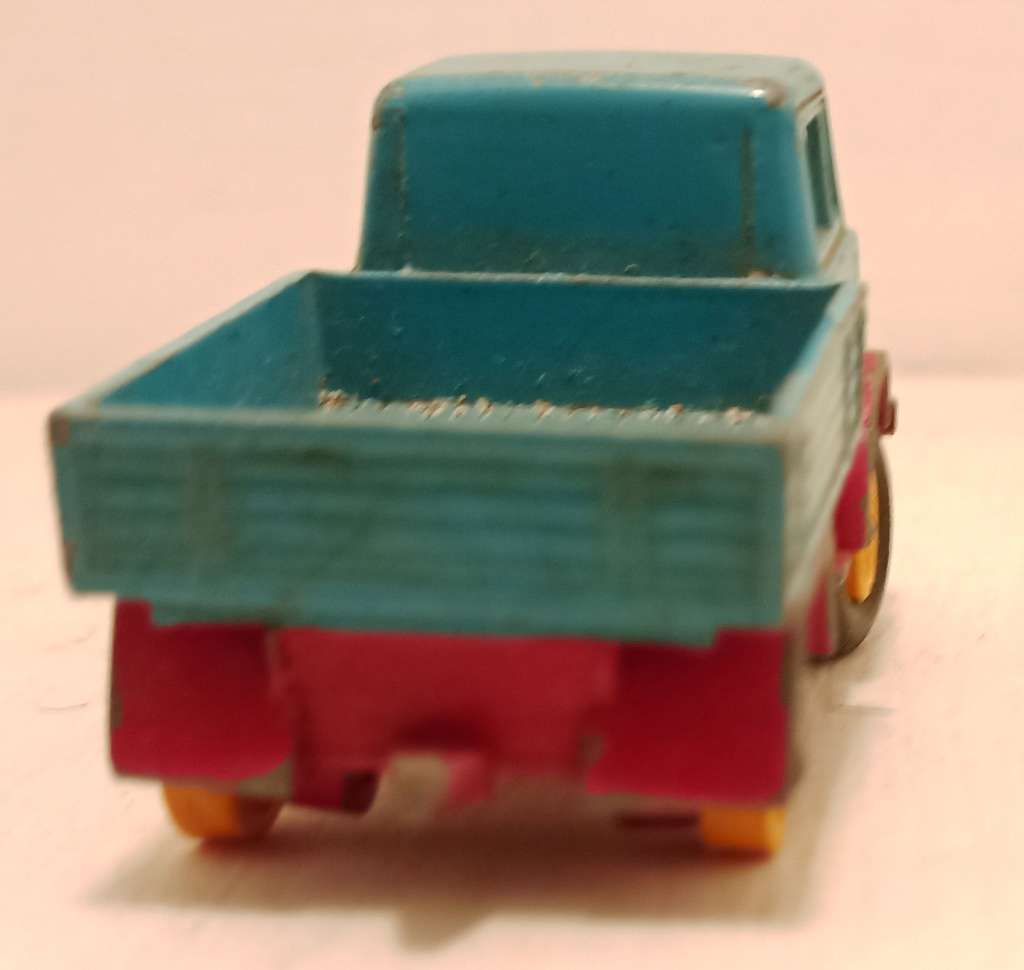 Matchbox  Series `Unimog` No N949- Made in England by Lesney