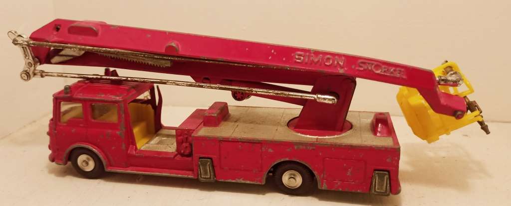 Red Simon Snorkel Fire Engine-Corgi Mayor Toys Britain-Well used
