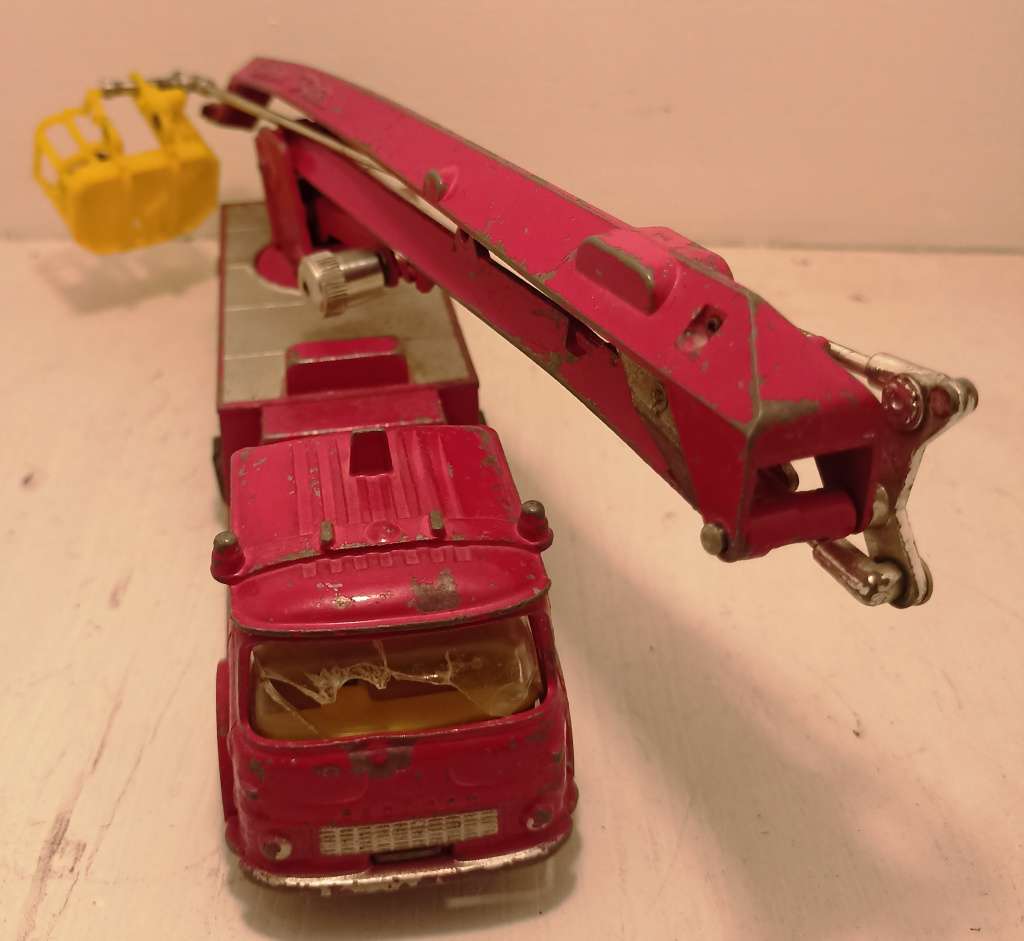 Red Simon Snorkel Fire Engine-Corgi Mayor Toys Britain-Well used