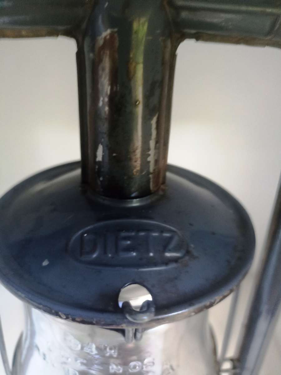 Vintage Dietz original Paraffin Lamp with original Dietz globe good condition