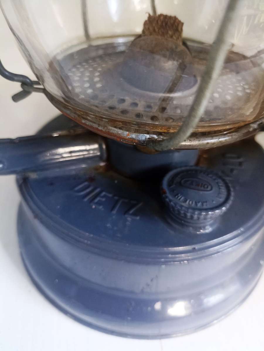 Vintage Dietz original Paraffin Lamp with original Dietz globe good condition