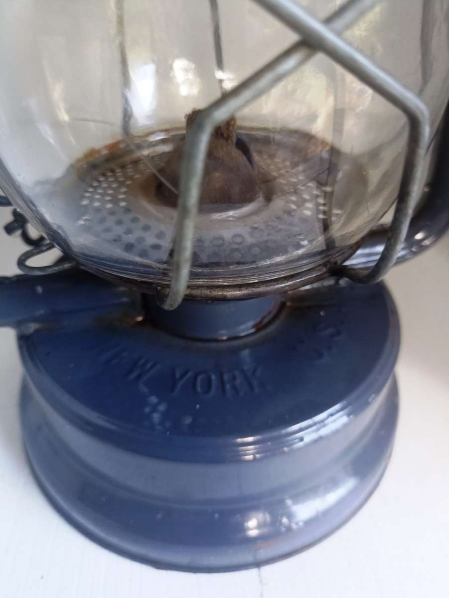 Vintage Dietz original Paraffin Lamp with original Dietz globe good condition