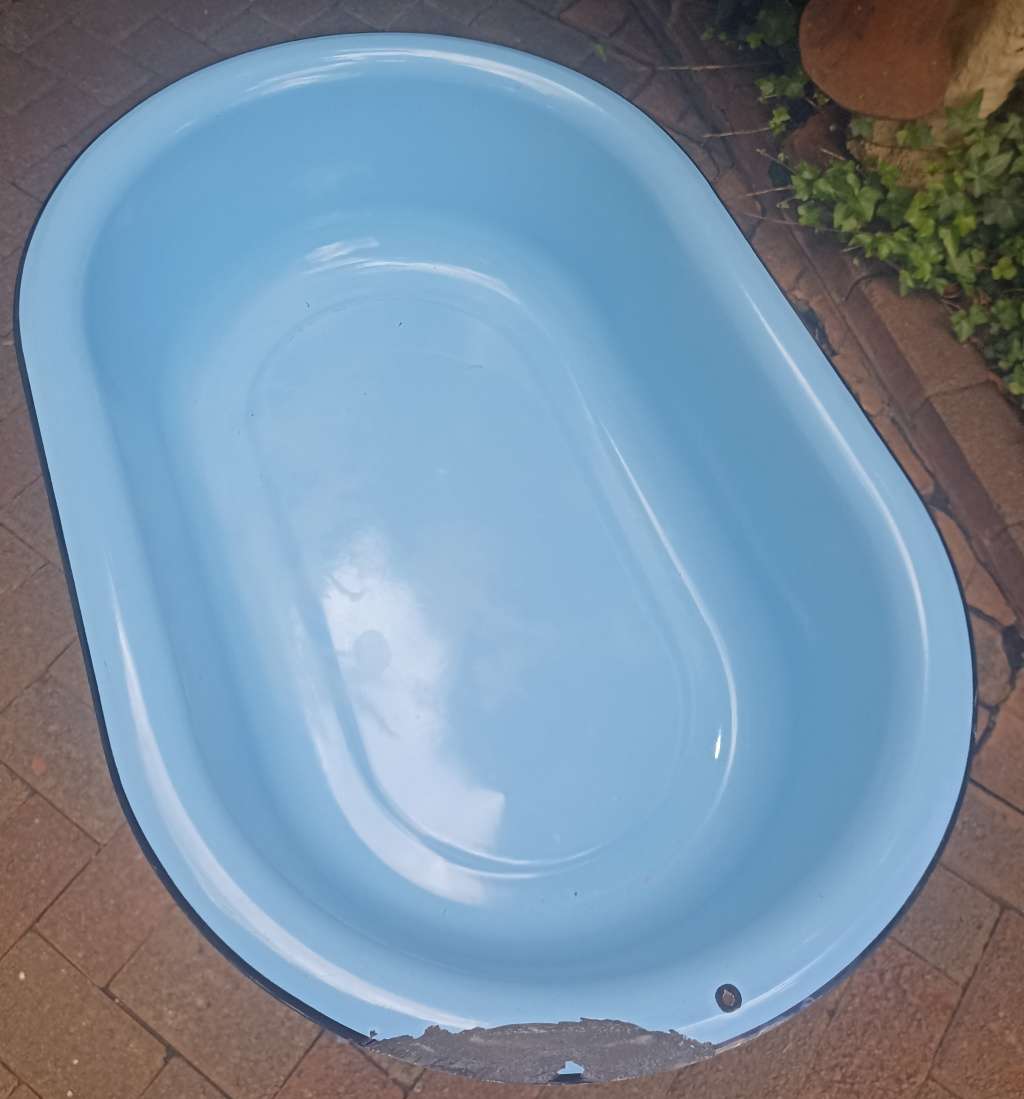 Big vintage Baby Blue colour good quality Enamel Bath with metal folding stand