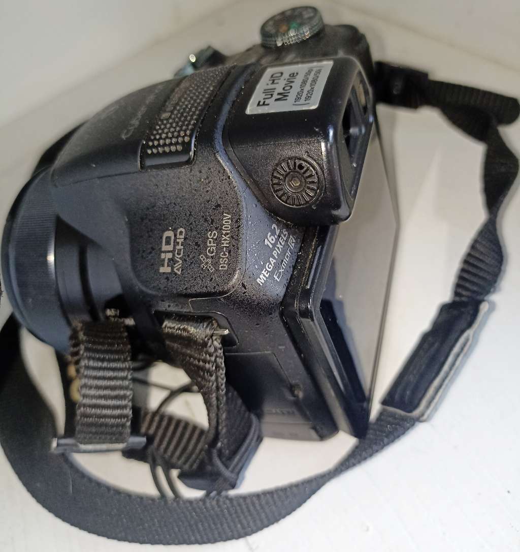 Sony Cyber Shot 16.2 Megapixel Bridge Digital Camera black