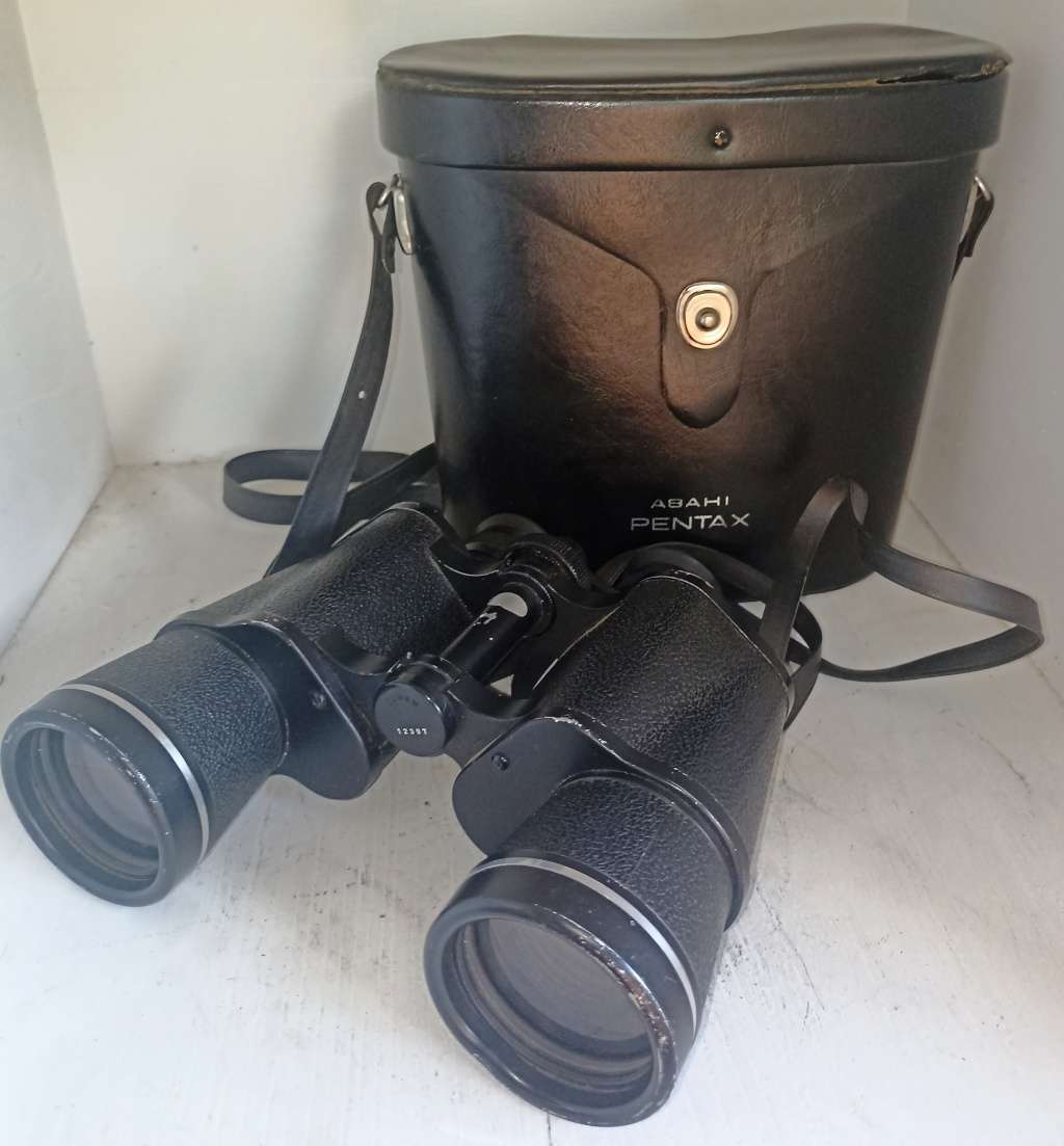 Vintage Good Quality ASAHI Model 554 PENTAX 10 x 50 Field 5.5 Binoculars in leather carry case