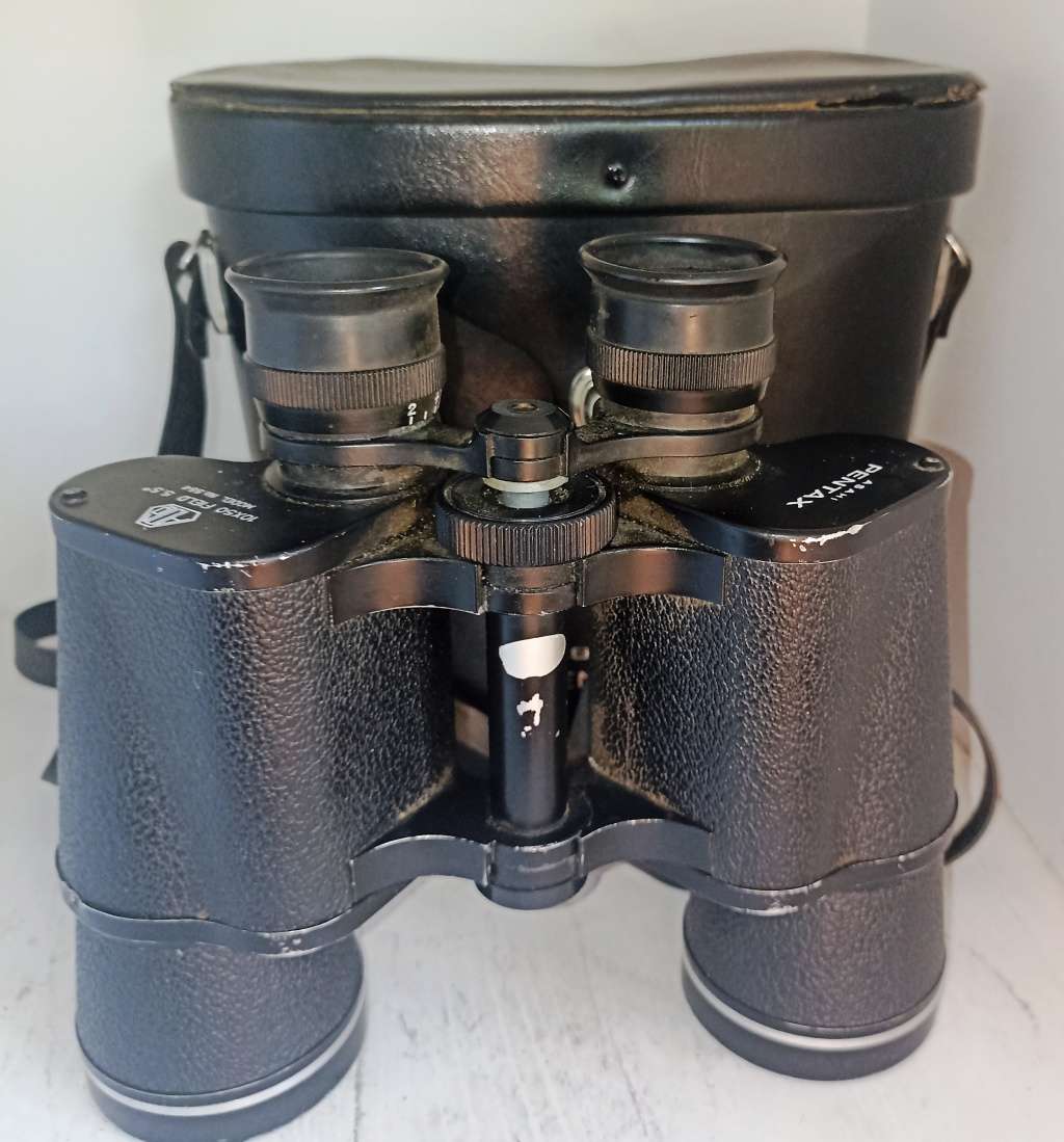 Vintage Good Quality ASAHI Model 554 PENTAX 10 x 50 Field 5.5 Binoculars in leather carry case