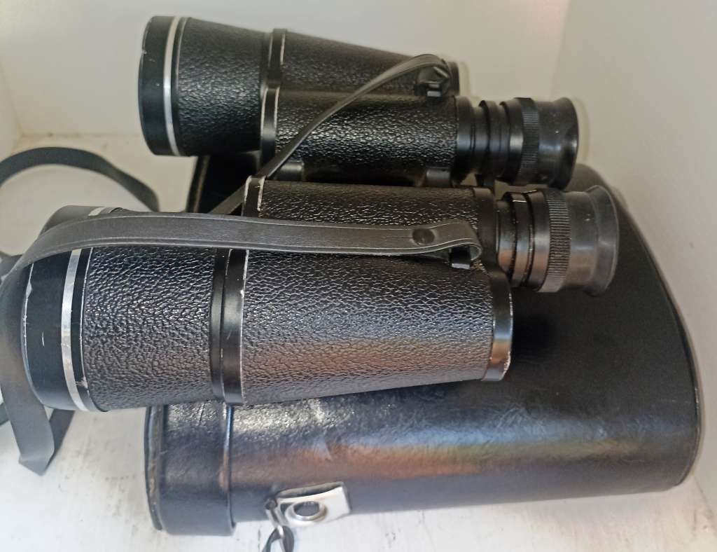 Vintage Good Quality ASAHI Model 554 PENTAX 10 x 50 Field 5.5 Binoculars in leather carry case