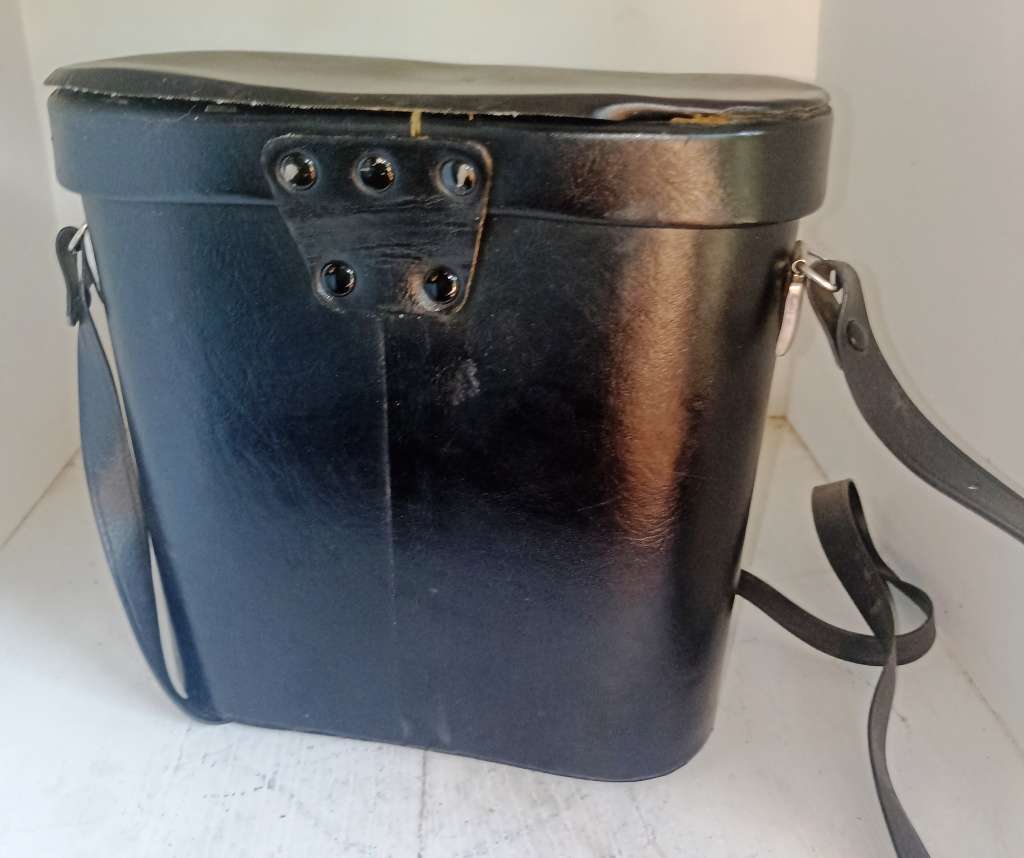 Vintage Good Quality ASAHI Model 554 PENTAX 10 x 50 Field 5.5 Binoculars in leather carry case