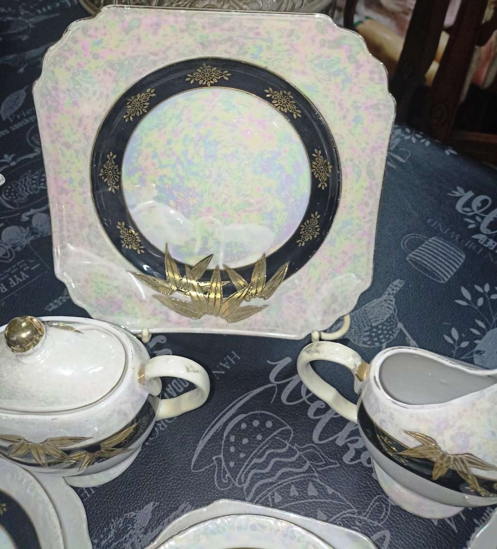 Beautiful Mother of Pearl, Gold Embossed 24 piece Joyale Fine China Hand Pained Patt.no 9153 Tea set