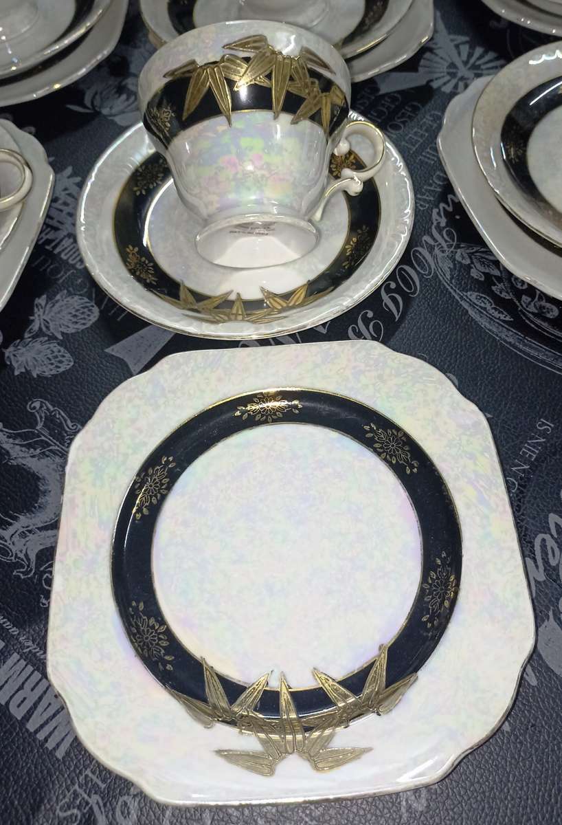 Beautiful Mother of Pearl, Gold Embossed 24 piece Joyale Fine China Hand Pained Patt.no 9153 Tea set
