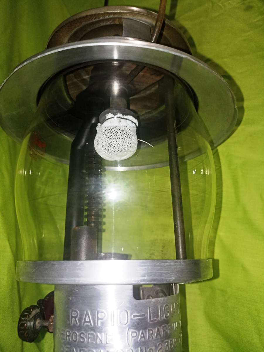 Vintage Coleman 238B Rapid-Light Lantern 1951-Very rare-Working