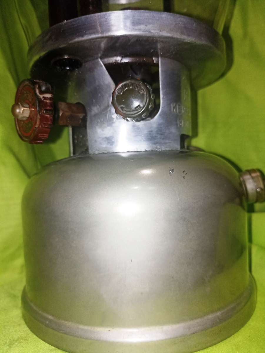 Vintage Coleman 238B Rapid-Light Lantern 1951-Very rare-Working