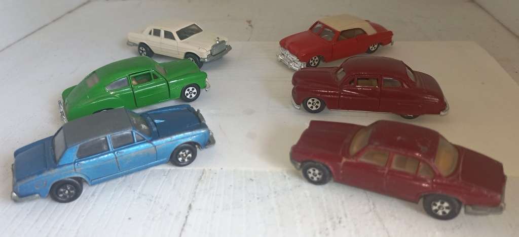 6 Di Cast model cars-Lintoy-Rolls Royce, Jaguar, Ford, 50 Mercury, Merc 450 SE, Chevy-sell lot