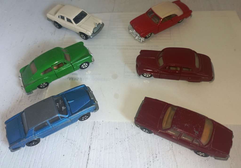 6 Di Cast model cars-Lintoy-Rolls Royce, Jaguar, Ford, 50 Mercury, Merc 450 SE, Chevy-sell lot