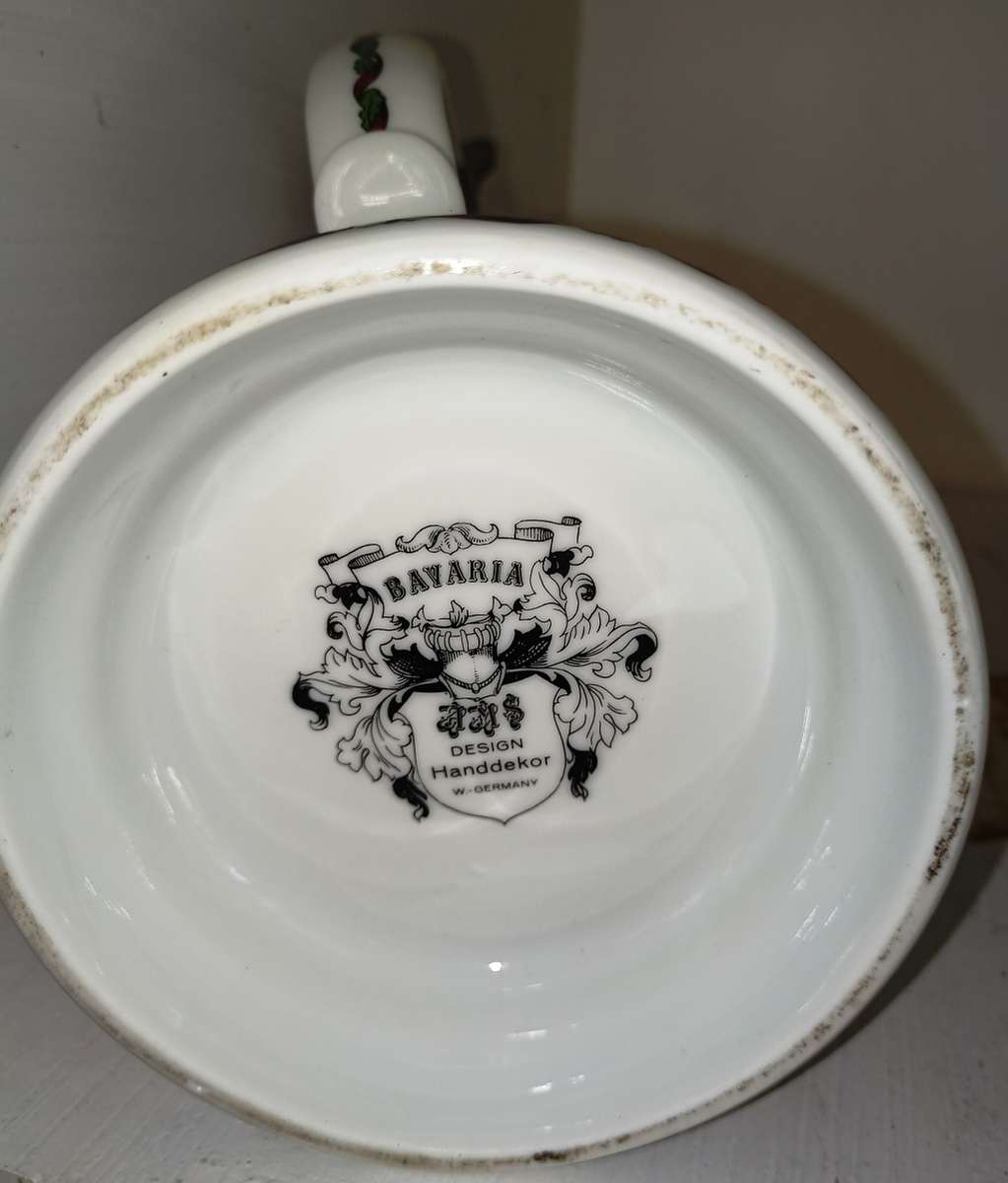 Vintage Bavaria German Ceramic Beer mug `hinged lid-`Nurenberg` H 23 cm , BD 11 cm.