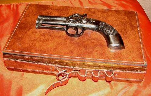 Men`s Jewelery box"Gun theme" - Dia.15cm x 24cm x 5cm