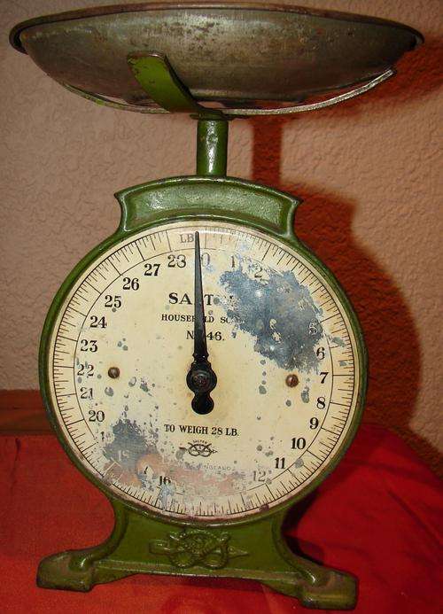 Vintage Salter Kitchen Scale 25-Working order