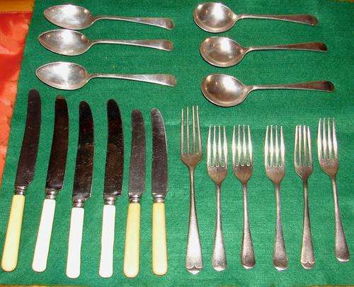 18 Piece Vintage good quality Cutlery Set-Different Makes