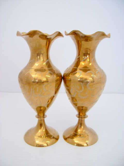 2X BEAUTIFULL BRASS CANDLE HOLDERS; ONE BID.READ DESCRIPTION & SHIPPING DETAILS.
