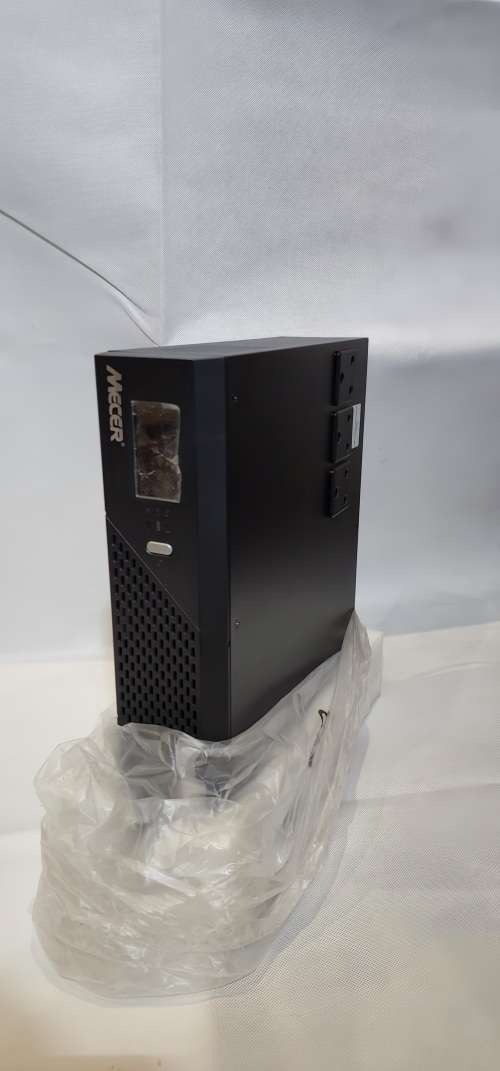 Mecer 2400VA Inverter - Black