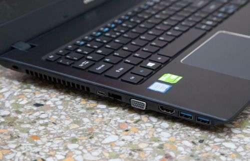 Acer Aspire E5 575G Gaming Laptop GT 940MX 8GB RAM i5 7th gen