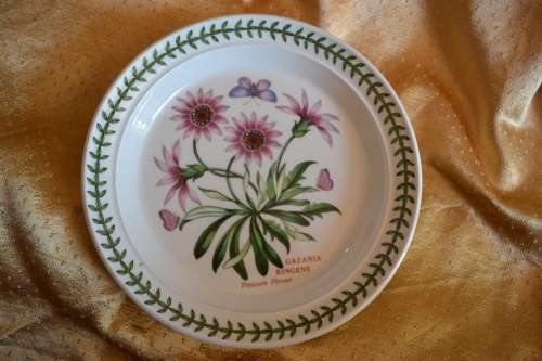 3 Port Meirion medium size plates