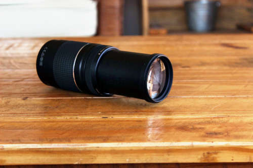 Canon EF 75-300mm 1:4-5.6 III Telephoto zoom lens