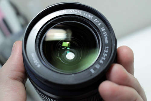 Canon EF-S 18-55mm 1:3.5-5.6 IS II + lens hood