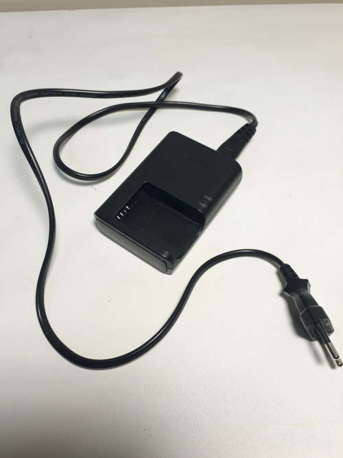 Canon EOS 100D body - great value