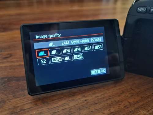 Canon 200D body-only (PLEASE READ)