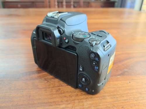 Canon 200D body-only (PLEASE READ)