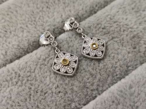 White-Gold Dangling Diamond Earrings