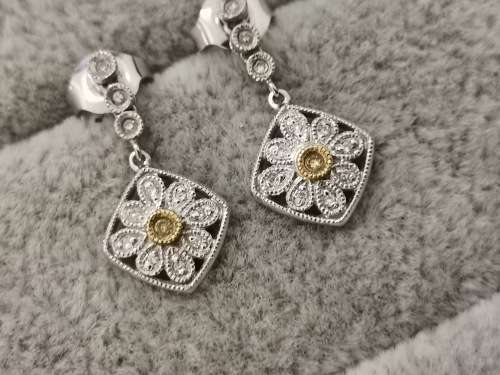 White-Gold Dangling Diamond Earrings