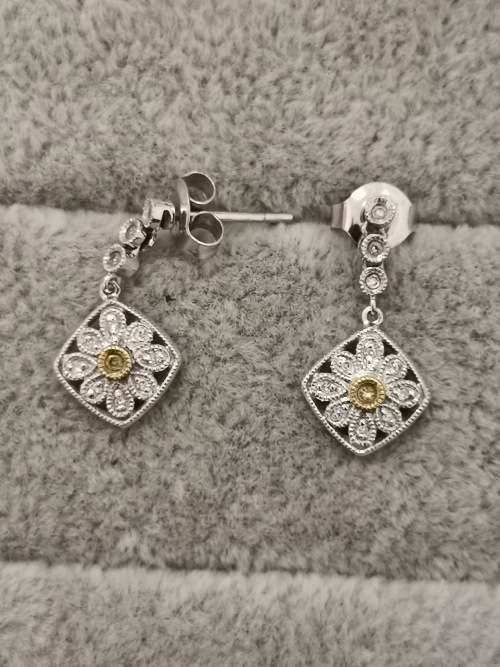 White-Gold Dangling Diamond Earrings