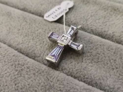 Stunning Silver Cross Pendant