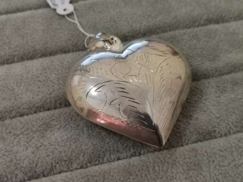 DISCOUNT!! Bulky Silver Heart Pendant