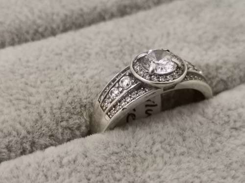 Dazzling Silver Ring