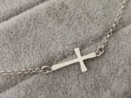 Sweet Silver Cross Chain