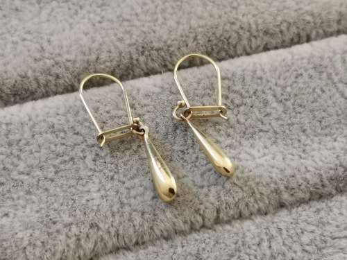 Dangling Gold Teardrop Earrings