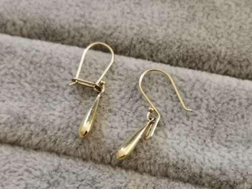 Dangling Gold Teardrop Earrings