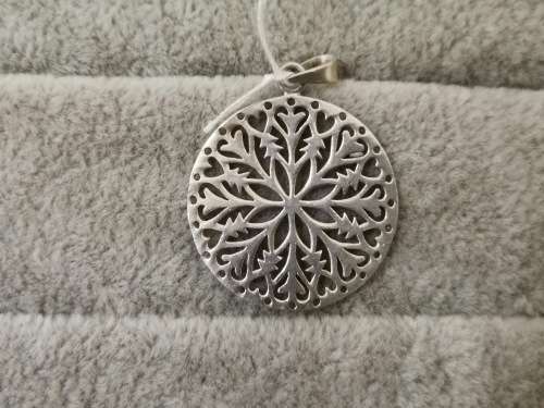 DISCOUNT!!  Silver Snowflake Pendant