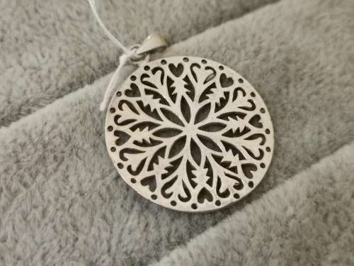 DISCOUNT!!  Silver Snowflake Pendant
