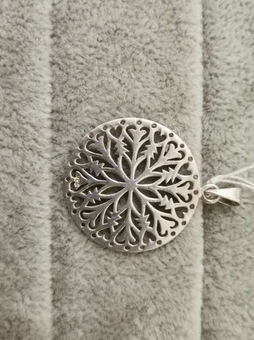 DISCOUNT!!  Silver Snowflake Pendant