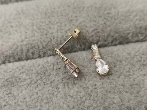Discount!! 9ct Gold Earrings