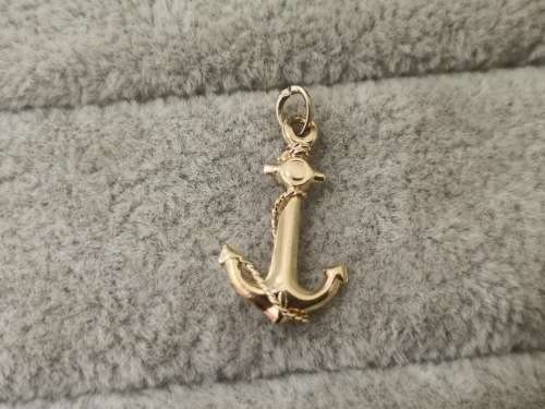 Detailed 9ct Yellow Gold Anchor Charm/Pendant