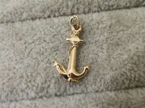 Detailed 9ct Yellow Gold Anchor Charm/Pendant