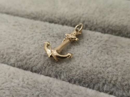 Detailed 9ct Yellow Gold Anchor Charm/Pendant