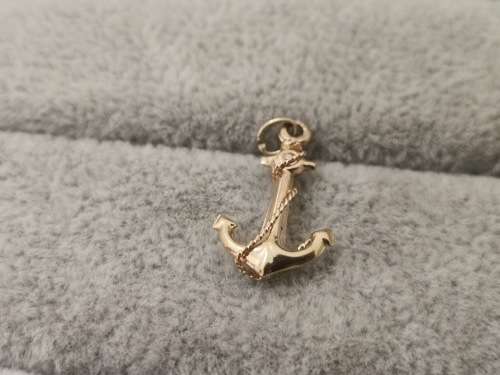 Detailed 9ct Yellow Gold Anchor Charm/Pendant