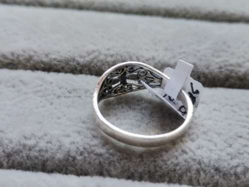 DISCOUNT!! Intricately Detailed Silver Ring